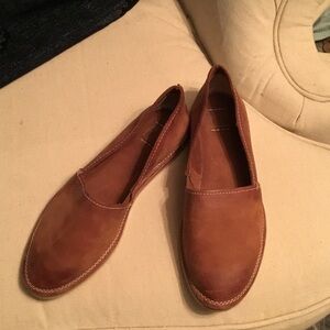 Frye Milly A Line Leather Flats NWOT
